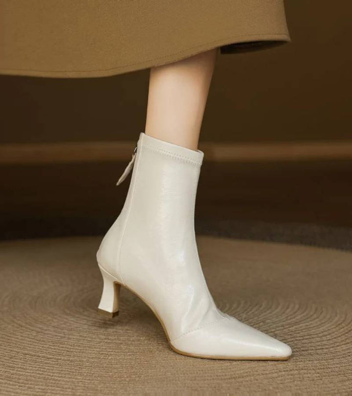 Fulvia | Minimalistische Lederstiefeletten mit mittelhohem Absatz