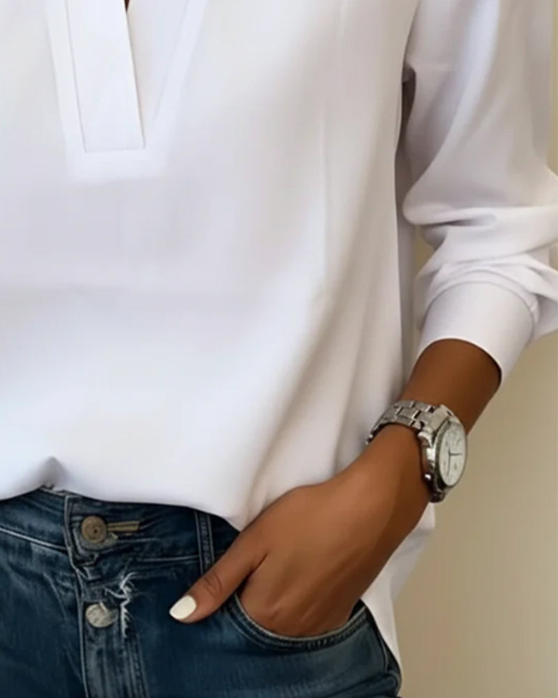 Elvira – Elegante Bluse mit V-Ausschnitt