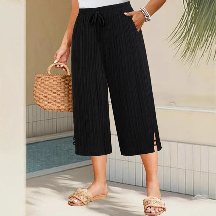 Soraya – Gerippte Caprihose mit weitem Bein
