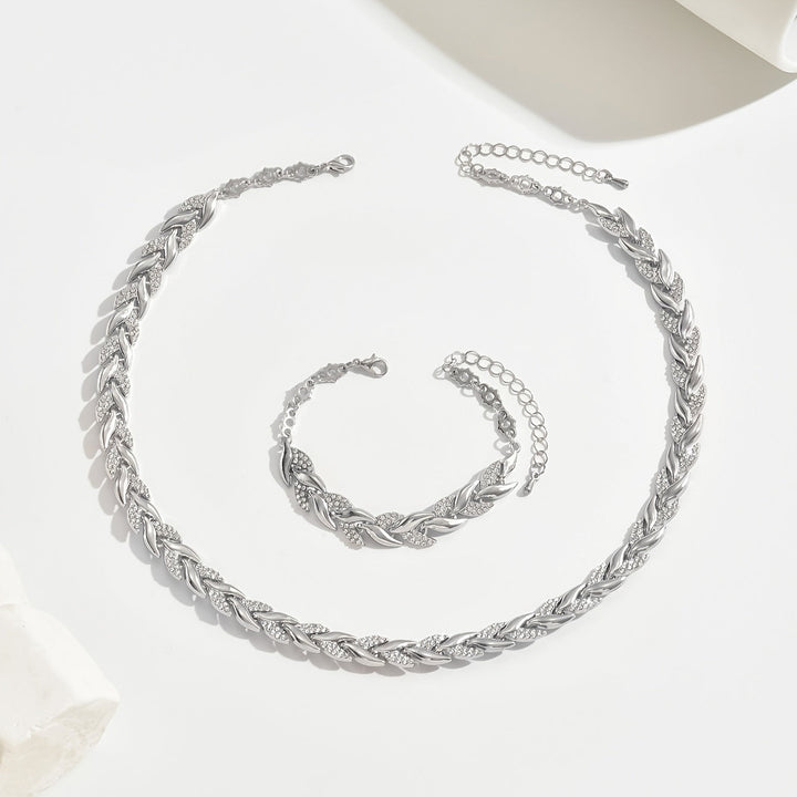 Adelia | Handwerkliche Eleganz mit Glanz