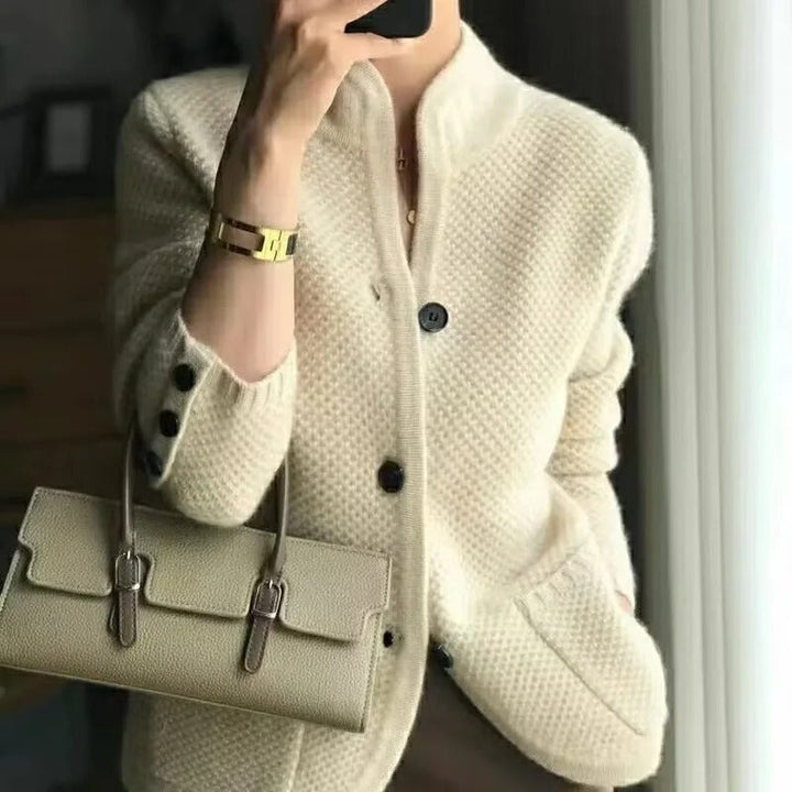 Chauntelle | Elegante und Warme Damen-Wollstrickjacke