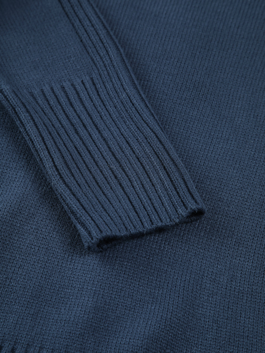 Fern | Gerippter Stehkragenpullover