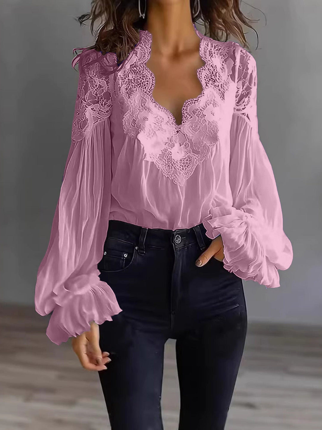 Joelle | Elegante Spitzenbluse mit Puffärmeln