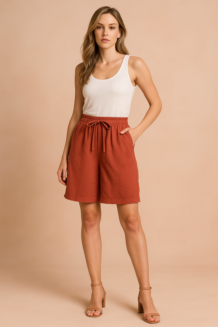 Fina -Shorts mit einem losen Schnitt und einer Bindung an der Taille