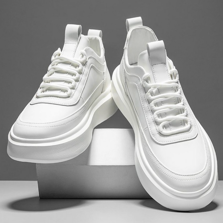 Mikee | Zeitlose Klassische Weiße Sneaker für Männer