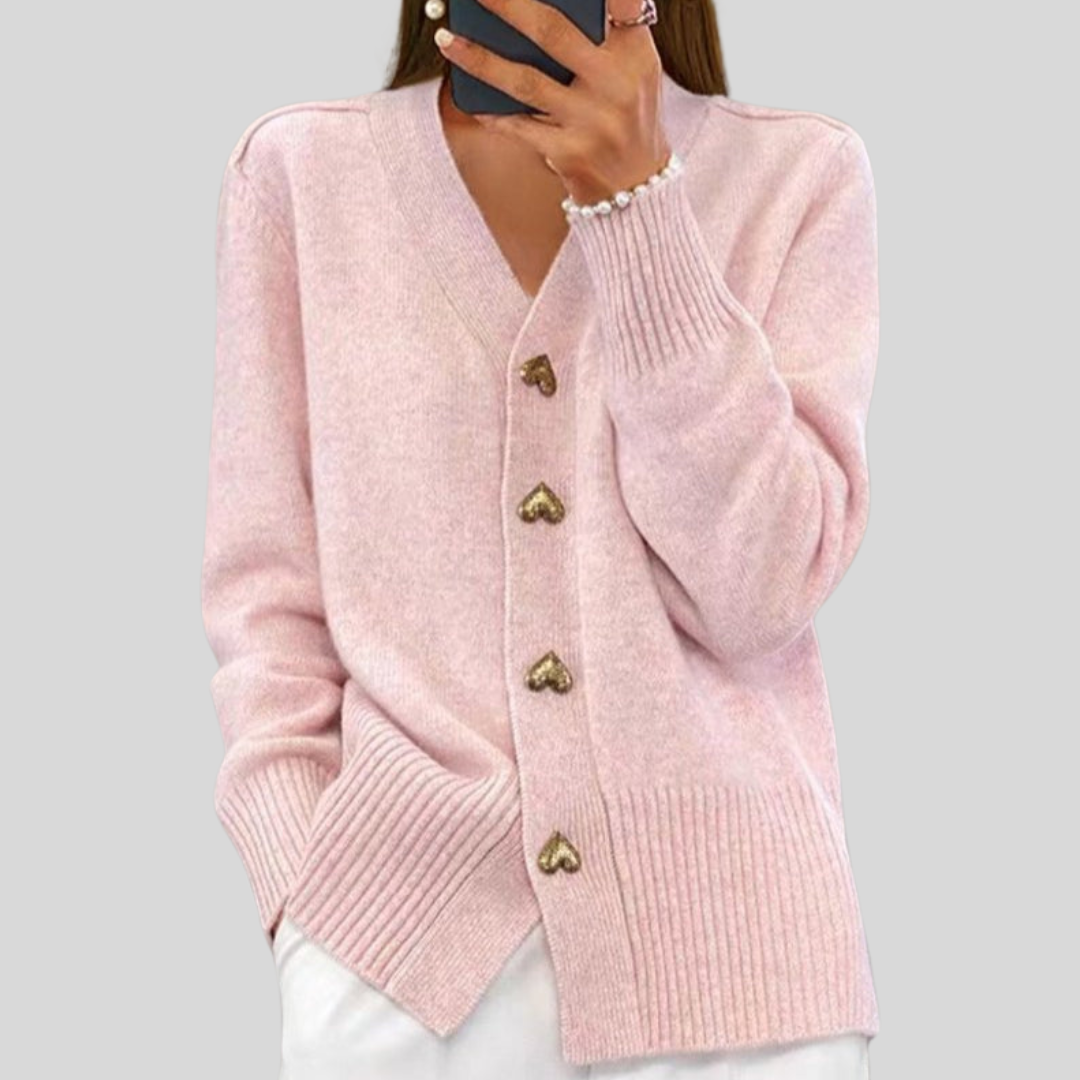 Sunniva | Verspielte Note, elegant getragen