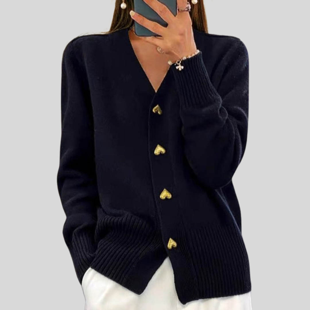 Sunniva | Verspielte Note, elegant getragen