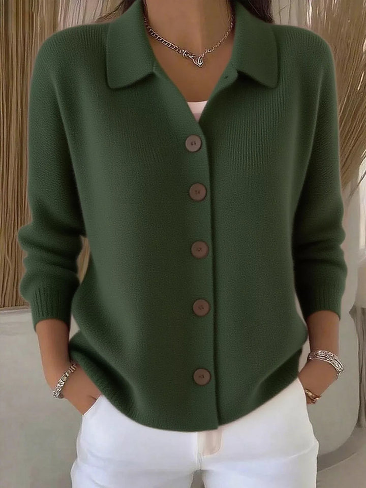 Mila™ – Elegants Strickjäckli mit Chnöpf