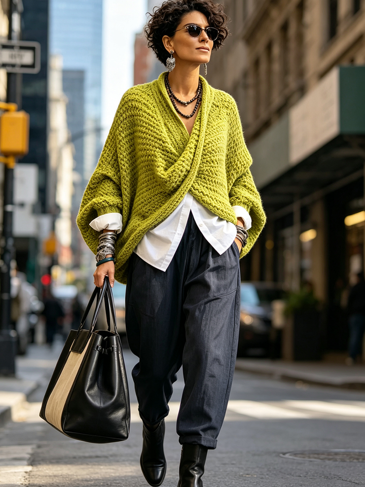 Bettina | Lebendige Farbe im Wickel-Look