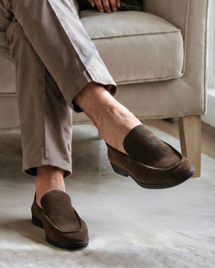 Weber - Premium Wildleder Slipper - Schwarze Sohlen